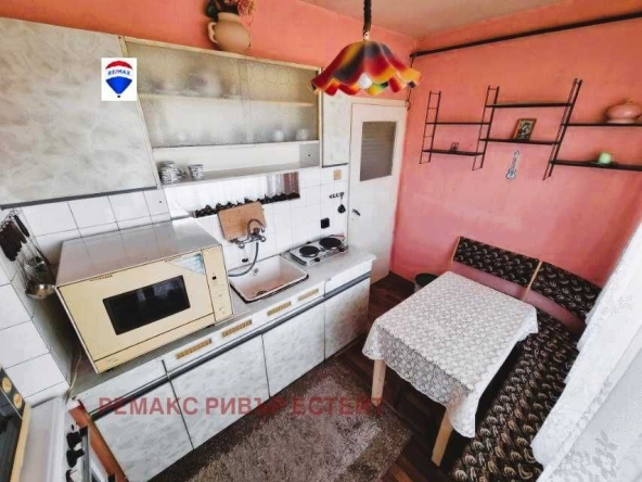 Дава се под наем Двустаен апартамент в Русе, Здравец Изток - 64 кв.м за 204 € - Снимка #1