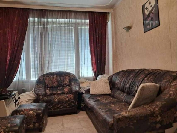 Дава се под наем Двустаен апартамент в Пловдив, Южен - 63 кв.м за 275 € - Снимка #1