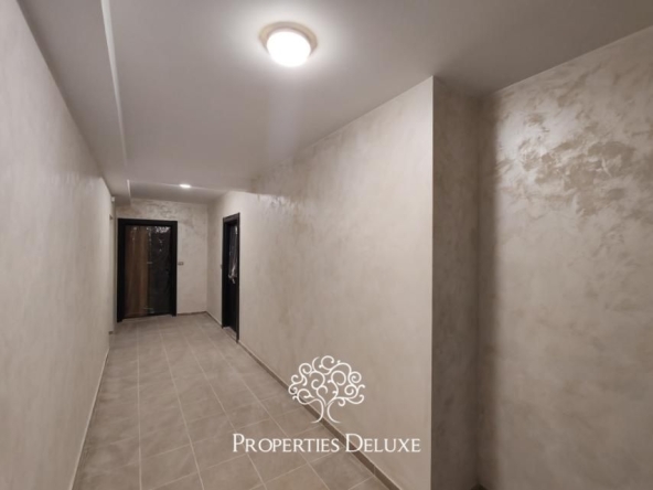 Тристаен апартамент в Бургас, Сарафово - 95 кв.м за 456 €/кв.м - Снимка #1