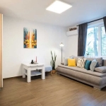 Дава се под наем Едностаен апартамент в Пловдив, Коматево - 45 кв.м за 204 € - Снимка #1