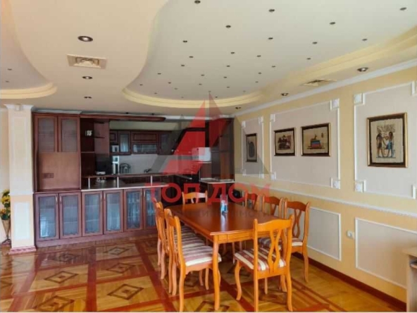 Дава се под наем Многостаен апартамент в Варна, Лятно кино Тракия - 115 кв.м за 816 € - Снимка #1