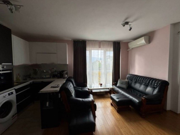 Дава се под наем Тристаен апартамент в София, Мусагеница - 80 кв.м за 648.21 € - Снимка #1