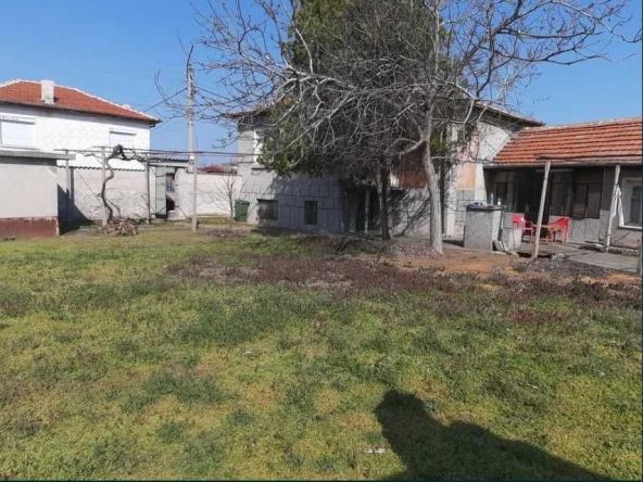 Къща в с. Чешнегирово, Област Пловдив - 145 кв.м за 201 €/кв.м - Снимка #1