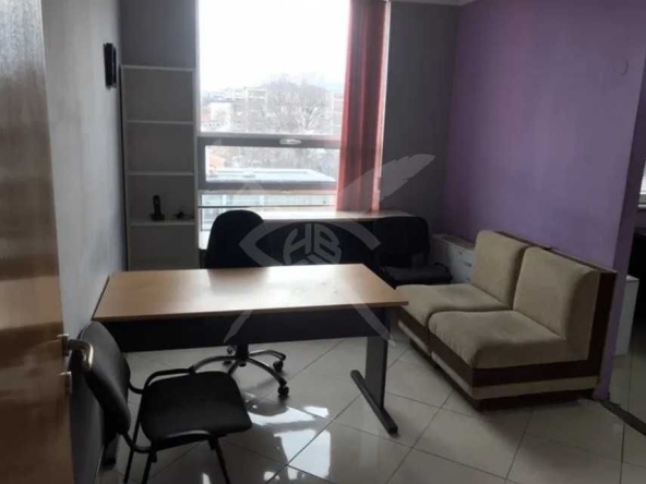Дава се под наем Офис в Пловдив, Център - 70 кв.м за 498.27 € - Снимка #1
