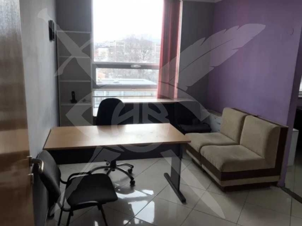 Дава се под наем Офис в Пловдив, Център - 70 кв.м за 498.27 € - Снимка #1