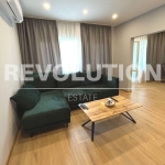 Дава се под наем Тристаен апартамент в Варна, Център - 110 кв.м за 1250 € - Снимка #1