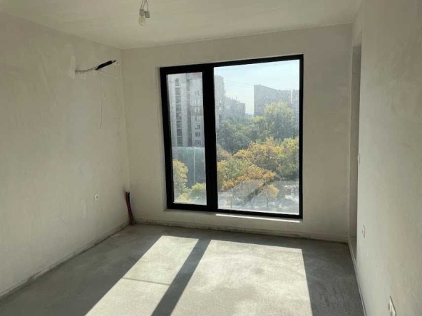 Двустаен апартамент в Пловдив, Тракия - 64 кв.м за 1314 €/кв.м - Снимка #1