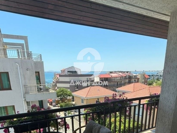 Тристаен апартамент в Свети Влас - 99 кв.м за 773 €/кв.м - Снимка #1