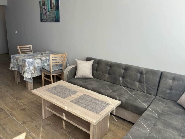 Дава се под наем Двустаен апартамент в Пловдив, Съдийски - 70 кв.м за 450 € - Снимка #1