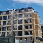 Тристаен апартамент в София, Студентски град - 199 кв.м за 2011 €/кв.м - Снимка #1