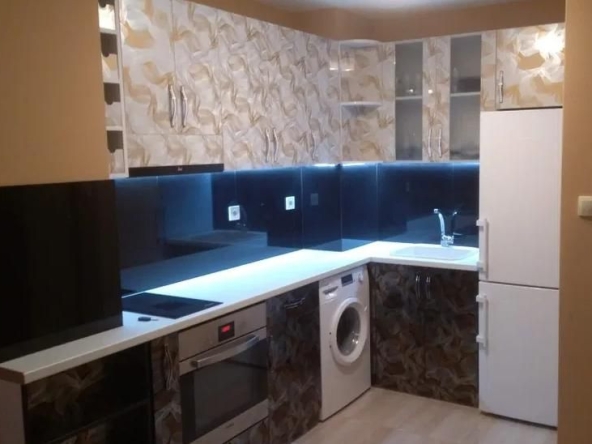 Дава се под наем Двустаен апартамент в Пловдив, Тракия - 70 кв.м за 375 € - Снимка #1