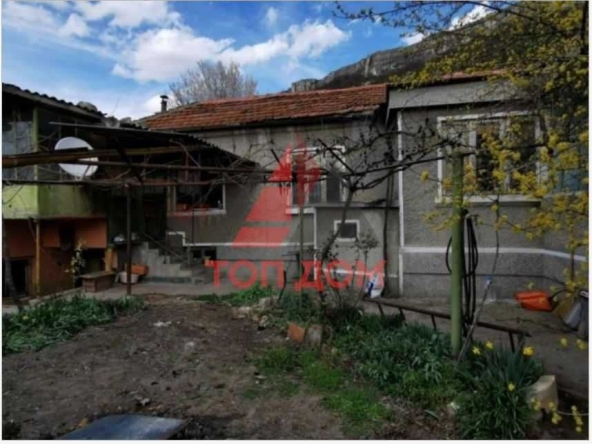 Къща в Провадия - 160 кв.м за 200 €/кв.м - Снимка #1