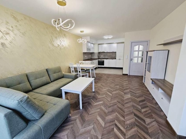 Дава се под наем Двустаен апартамент в Пловдив, Христо Смирненски - 80 кв.м за 650 € - Снимка #1