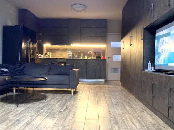 Дава се под наем Едностаен апартамент в Пловдив, Съдийски - 55 кв.м за 331.5 € - Снимка #1