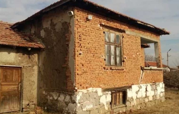 Къща в с. Бяла река, Област Пловдив - 100 кв.м за 368 €/кв.м - Снимка #1