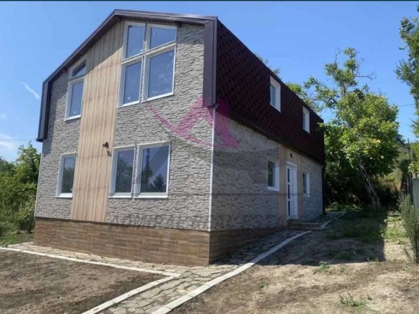 Къща в Варна, м-т Боровец - юг - 160 кв.м за 1000 €/кв.м - Снимка #1