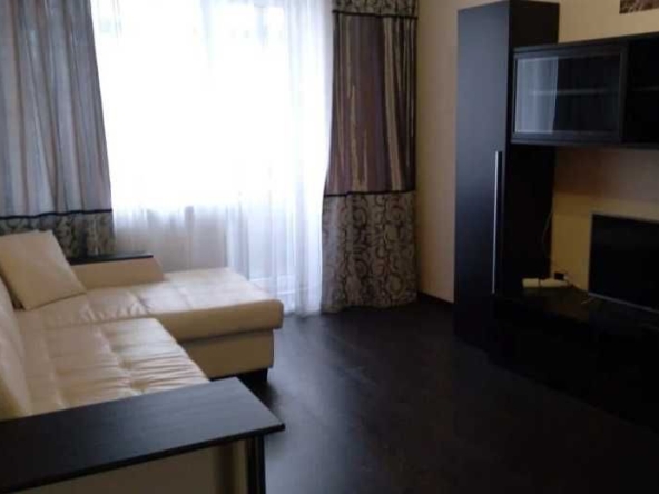 Дава се под наем Двустаен апартамент в Пловдив, Каменица 1 - 62 кв.м за 295.8 € - Снимка #1