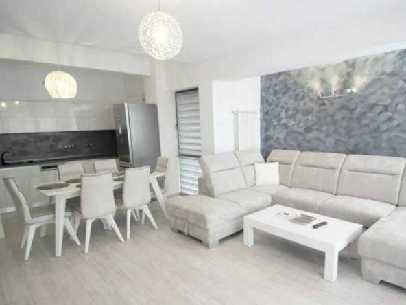 Дава се под наем Тристаен апартамент в Бургас, Акациите - 85 кв.м за 459 € - Снимка #1