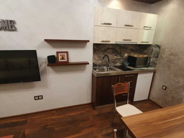 Дава се под наем Едностаен апартамент в Пловдив, Южен - 28 кв.м за 153 € - Снимка #1