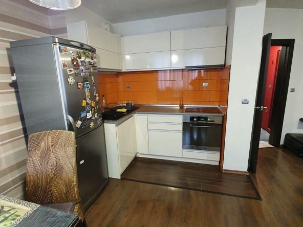 Дава се под наем Двустаен апартамент в Варна, Лятно кино Тракия - 65 кв.м за 500 € - Снимка #1