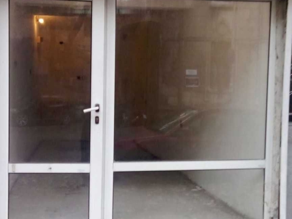 Дава се под наем Офис в Пловдив, Център - 15 кв.м за 159.12 € - Снимка #1