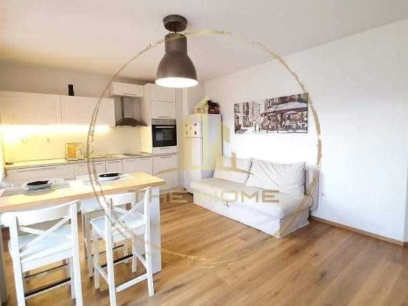 Дава се под наем Двустаен апартамент в Варна, Възраждане 1 - 65 кв.м за 420 € - Снимка #1