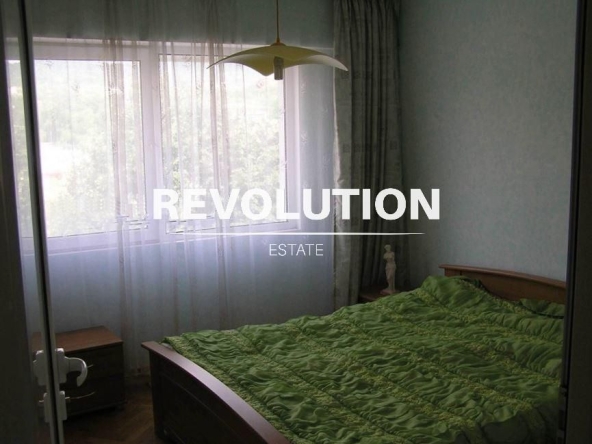 Тристаен апартамент в Варна, Левски - 83 кв.м за 1808 €/кв.м - Снимка #1