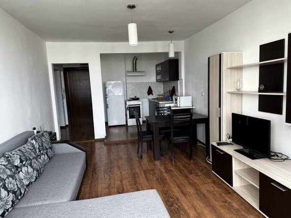 Дава се под наем Двустаен апартамент в Бургас, Лазур - 55 кв.м за 382.5 € - Снимка #1