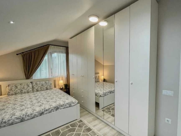 Дава се под наем Тристаен апартамент в Пловдив, Център - 90 кв.м за 331.5 € - Снимка #1
