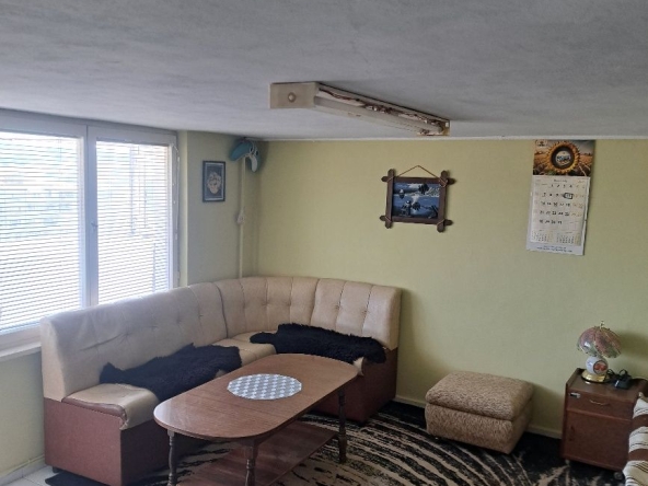 Дава се под наем Ателие в Разград, Абритус - 16 кв.м за 153 € - Снимка #1