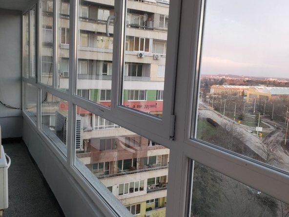 Дава се под наем Двустаен апартамент в Русе, Чародейка - Север - 64 кв.м за 298.86 € - Снимка #1