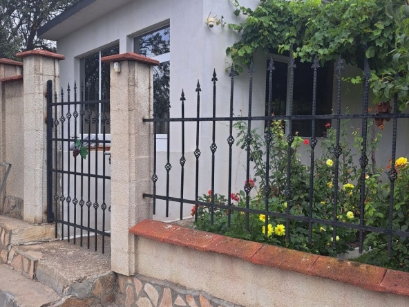 Дава се под наем Магазин в с. Константиново, Област Варна - 50 кв.м за 298.86 € - Снимка #1