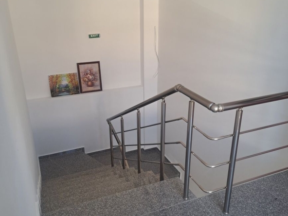 Дава се под наем Офис в Пловдив, Индустриална зона - Север - 80 кв.м за 498.27 € - Снимка #1