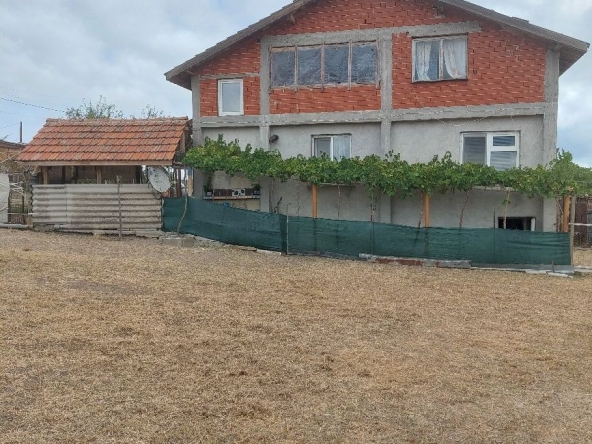 Къща в с. Маджари, Област Хасково - 100 кв.м за 516 €/кв.м - Снимка #1