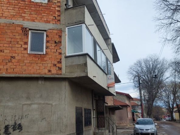 Къща в Варна, Конфуто - 400 кв.м за 383 €/кв.м - Снимка #1