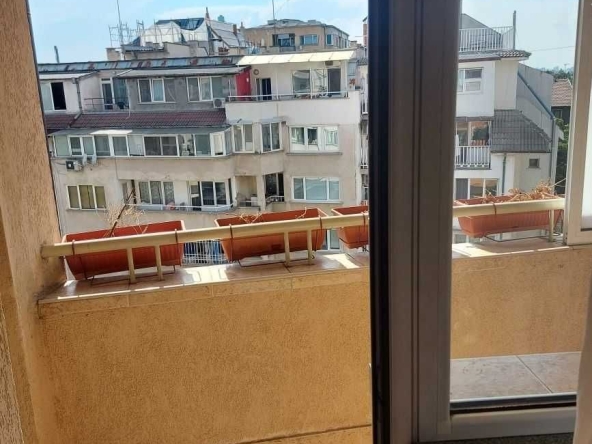 Дава се под наем Двустаен апартамент в София, Гео Милев - 65 кв.м за 471.75 € - Снимка #1