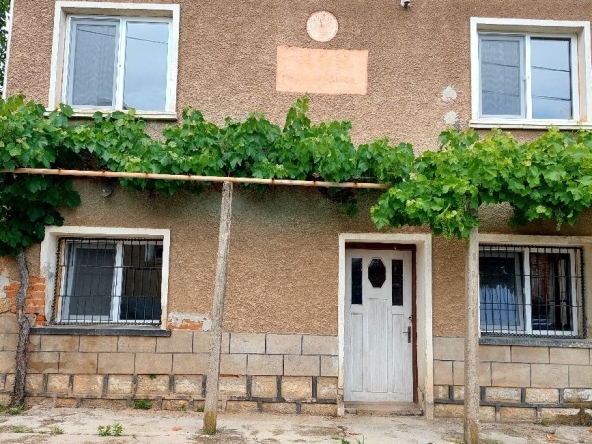 Къща в с. Драганица, Област Монтана - 120 кв.м за 213 €/кв.м - Снимка #1