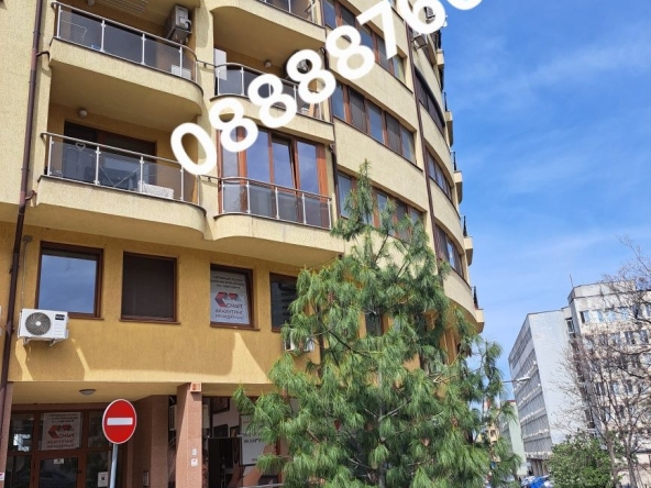 Дава се под наем Ателие в София, Зона Б-5-3 - 32 кв.м за 350 € - Снимка #1