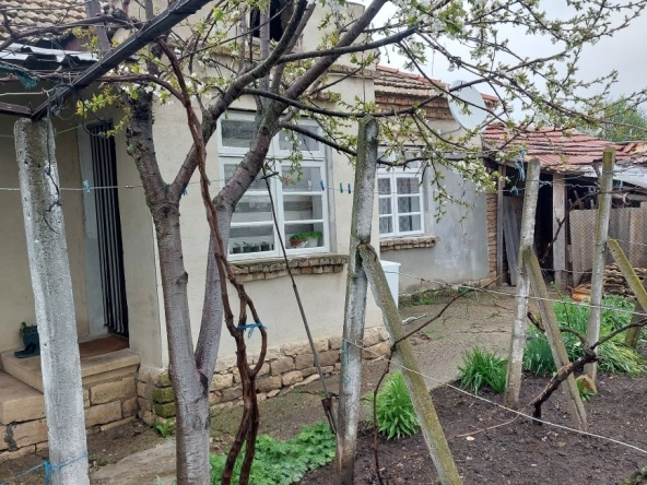 Къща в Плиска - 110 кв.м за 556 €/кв.м - Снимка #1