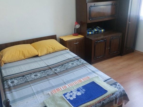 Дава се под наем Двустаен апартамент в Варна, Цветен квартал - 60 кв.м за 331.5 € - Снимка #1