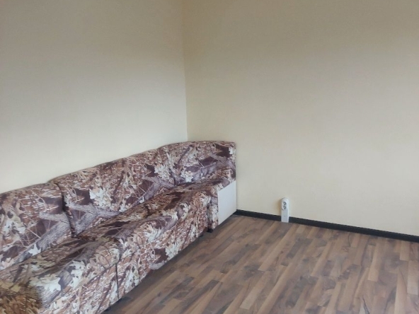 Дава се под наем Четиристаен апартамент в Русе, Родина 3 - 100 кв.м за 178.5 € - Снимка #1