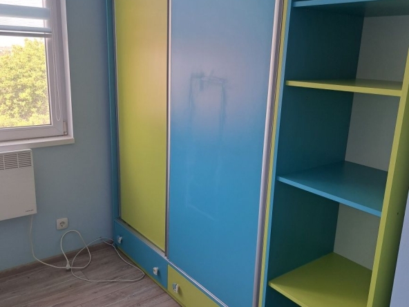 Дава се под наем Двустаен апартамент в Пазарджик, Устрем - 63 кв.м за 280.5 € - Снимка #1