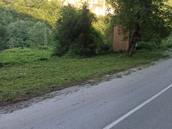 Парцел в Тетевен - 600 кв.м за 17 €/кв.м - Снимка #1