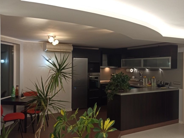 Дава се под наем Етаж от къща в Банкя - 119 кв.м за 765 € - Снимка #1