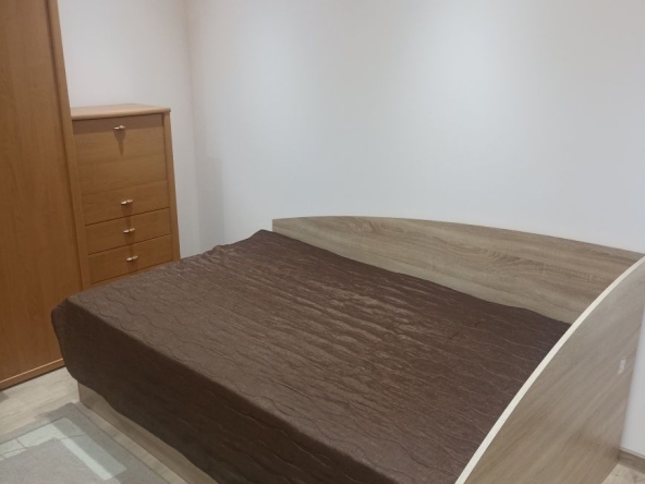 Дава се под наем Етаж от къща в София, Зона Б-5-3 - 40 кв.м за 331.5 € - Снимка #1