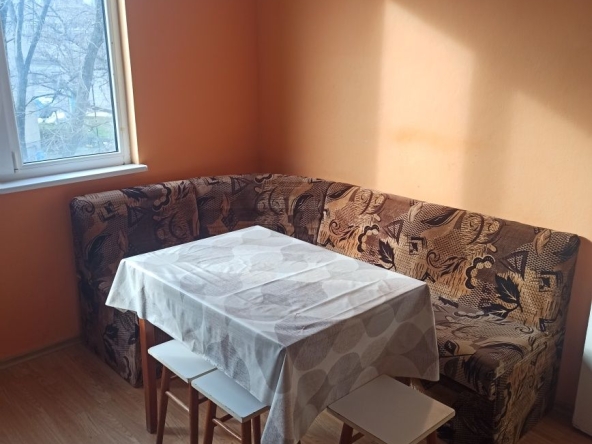 Двустаен апартамент в Нови пазар - 44 кв.м за 615 €/кв.м - Снимка #1