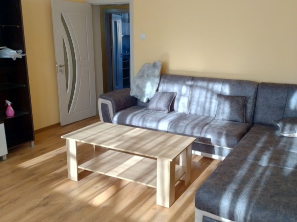 Дава се под наем Четиристаен апартамент в Стара Загора, МБАЛ Иван Рилски - 82 кв.м за 392.7 € - Снимка #1