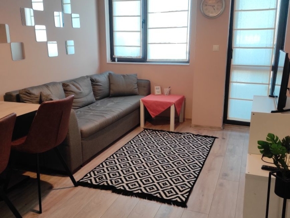 Дава се под наем Двустаен апартамент в Пловдив, Христо Смирненски - 54 кв.м за 433.5 € - Снимка #1