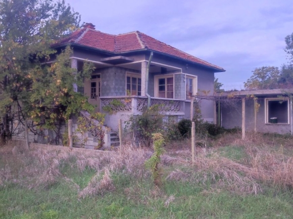 Къща в с. Калояново, Област Сливен - 74 кв.м за 448 €/кв.м - Снимка #1