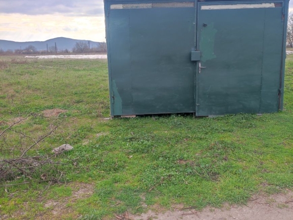 Гараж / Паркомясто в Казанлък - 18 кв.м за 71 €/кв.м - Снимка #1